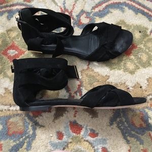 Authentic LOUIS VUITTON Black Suede Flat 'Cocktail' Sandals 37
